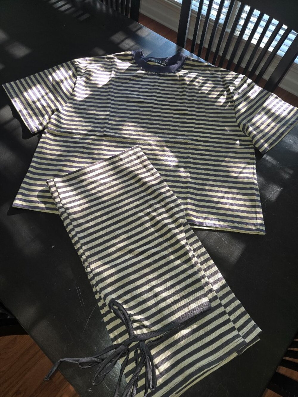 Lioness striped set in a blue/brown and yellow/beige
